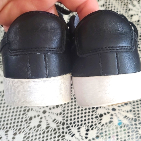 Nike sports shoes  size 6.5  Good conditions - Picture 11 of 16